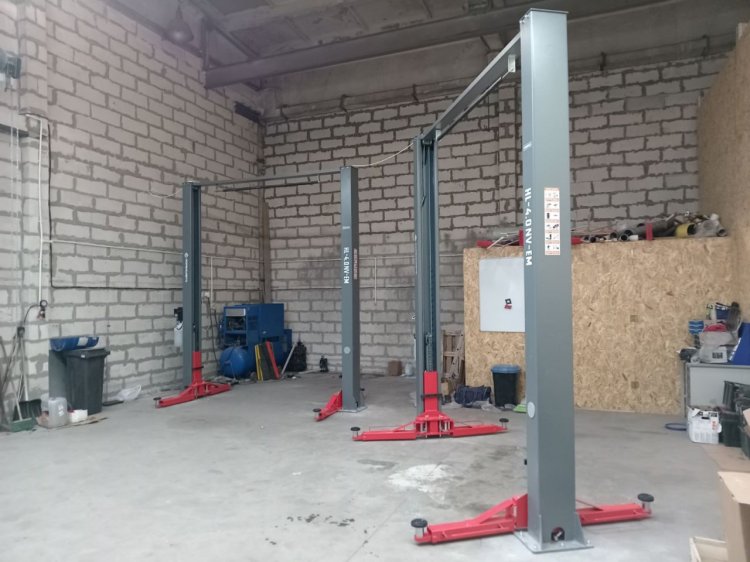 Подъемник двухстоечный с верхней синхронизацией, модель: SF-C4000, арт. № HL-4.0 NV-EM / КИТАЙ HOREX