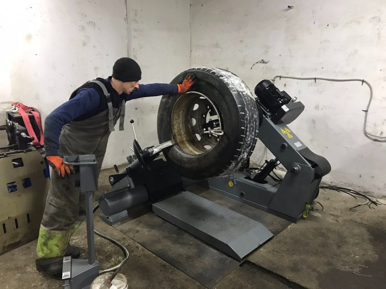 Стенд шиномонтажный для г/а и с/х, Модель LC590D HOREX Стенд шиномонтажный для г/а и с/х, Модель LC590D HOREX