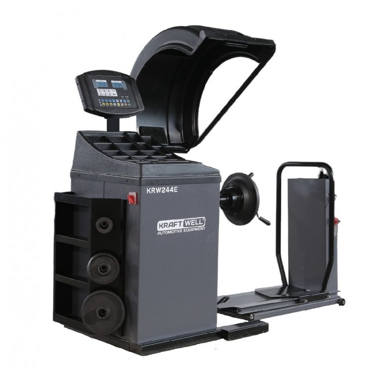 Балансировочный станок для грузовых автомобилей с ручным вводом параметров Балансировочный станок для грузовых автомобилей с ручным вводом параметров