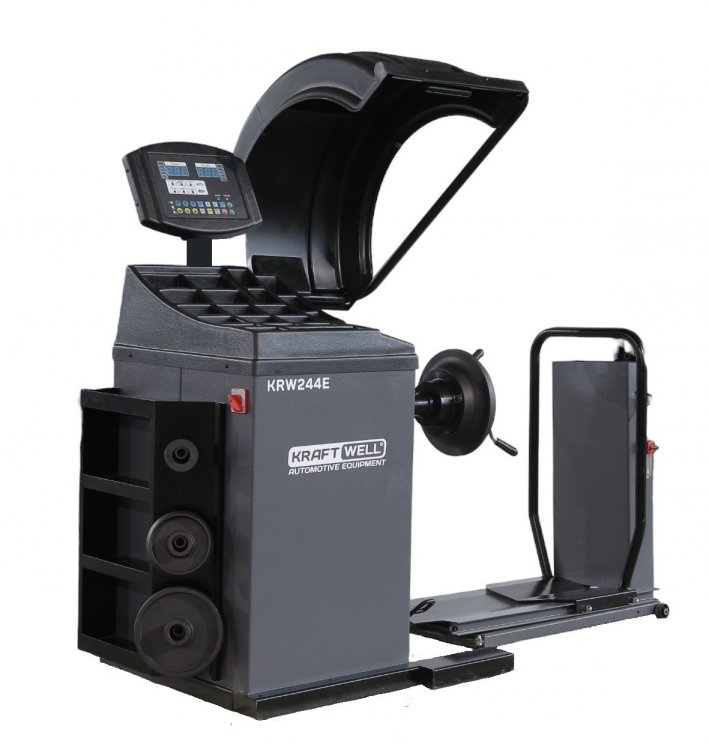 Балансировочный станок для грузовых автомобилей с ручным вводом параметров Балансировочный станок для грузовых автомобилей с ручным вводом параметров