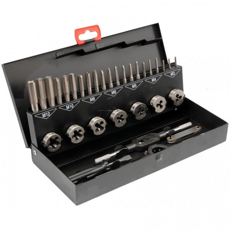 Набор метчиков и плашек 32 пр(М3х0.5,М4х0.7,М5х0.8,М6х1,М8х1.25,М10х1.5,М12х1.75), в металлическом кейсе Набор метчиков и плашек 32 пр(М3х0.5,М4х0.7,М5х0.8,М6х1,М8х1.25,М10х1.5,М12х1.75), в металлическом кейсе