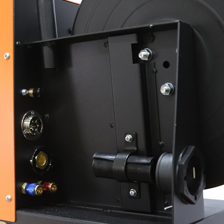 Сварочный полуавтомат Invermig 350E с отдельным МП  - Индустриальный 350А полуавтомат c синергетическим управлением 2-в-1. Сварочный ток 30-350 (MIG), 40-350(MMA). ПВ 100%. Напряжение 400В. Вес с упаковкой 62 кг. Комплектация: источник, МП, рукав газ