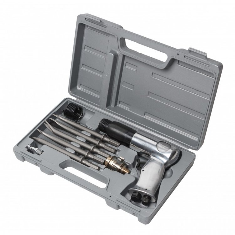 Пневмозубило 2000уд/мин в кейсе с комплектом зубил (6-гран. хвостовик,потребление- 113л/мин) Пневмозубило 2000уд/мин в кейсе с комплектом зубил (6-гран. хвостовик,потребление- 113л/мин)