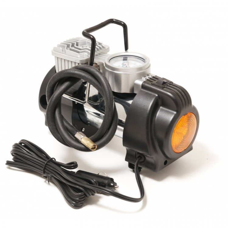 Компрессор поршневой автомобильный с фонарем F-2014125 "FORSAGE" (35л/мин, 15А) 12V" Компрессор поршневой автомобильный с фонарем F-2014125 "FORSAGE" (35л/мин, 15А) 12V"