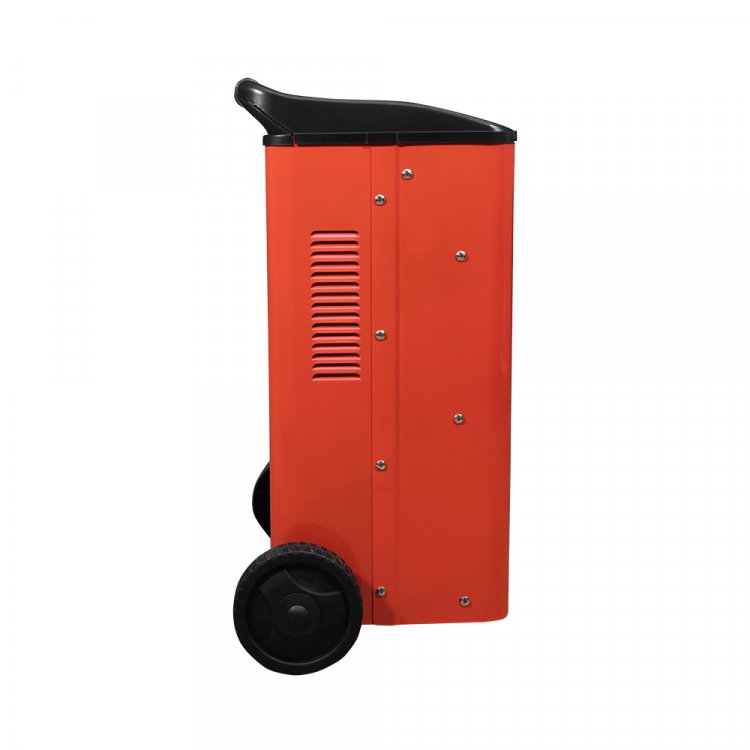 Пуско-зарядное устройство KVAZARRUS PowerBox 800 - Напряжение, В / частота, Гц - 220 / 50 Мощность, кВт (зарядка / пуск) - 2,5 / 20 Ток зарядки, А - 100 Ток пуска, А - 800 Напряжение зарядки, В - 12 / 24 Емкость заряжаемого аккумулятора, Ач (12В / 24