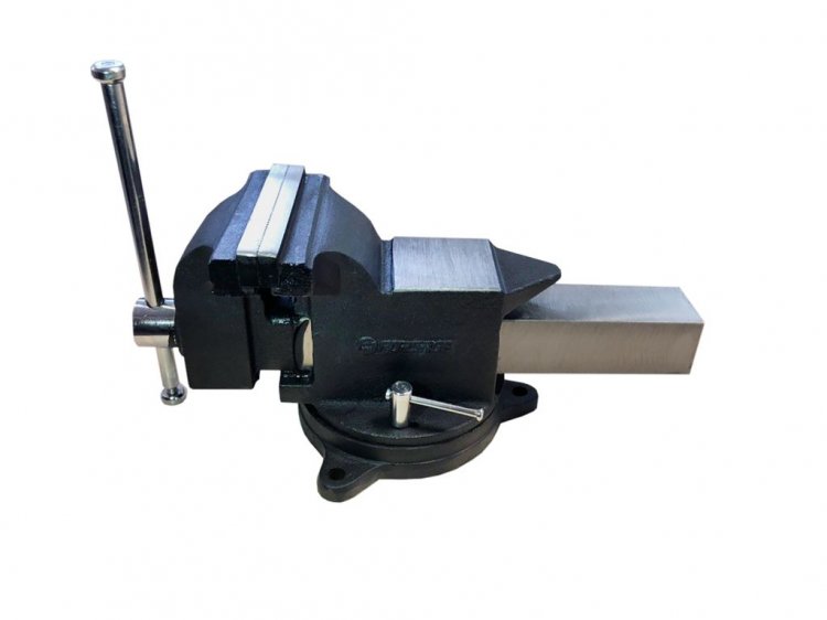 Тиски стальные поворотные с наковальней  6"-150мм