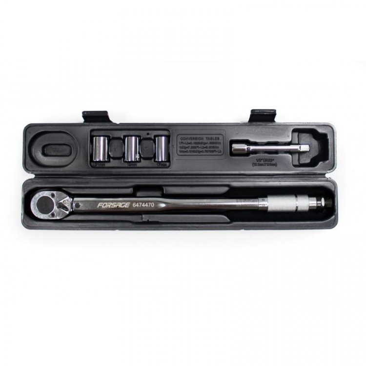 Ключ динамометрический щелчкового типа в наборе с головками и удлинителем 40-210Нм, 1/2"(17,19,21мм;удлинитель 125мм)(Тайвань),в пластиковом футляре