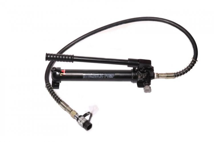 Насос гидравлический ручной (20-700bar,емкость масла-0.6л, длина-380мм,ширина-120мм,высота-140мм)