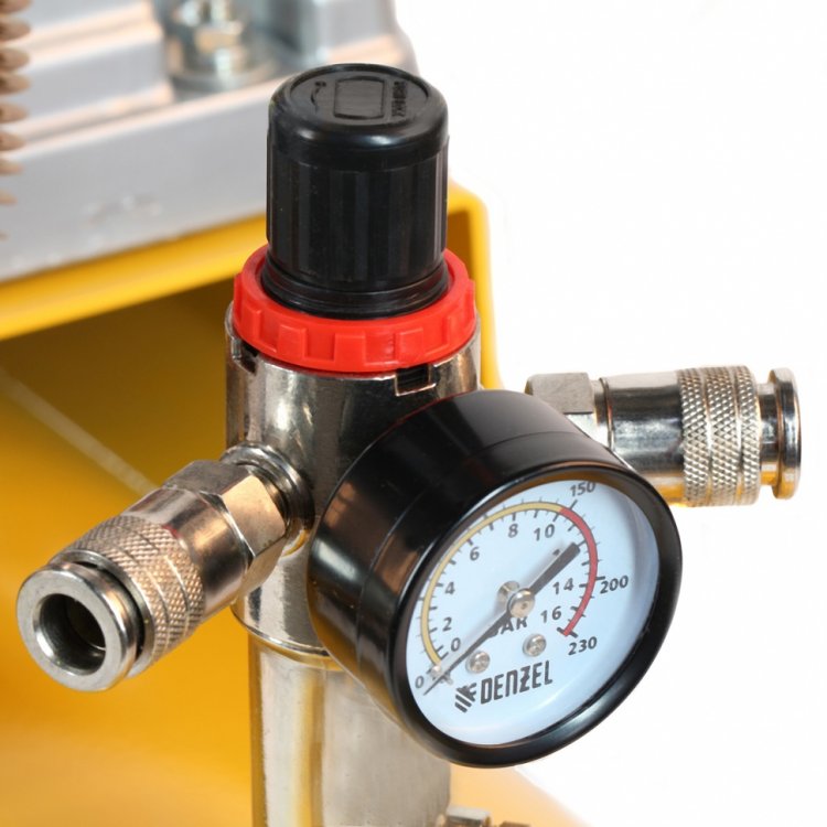 Компрессор воздушный рем. привод BCI4000-T/100, 4,0 кВт, 100 литров, 690 л/мин// Denzel Компрессор воздушный рем. привод BCI4000-T/100, 4,0 кВт, 100 литров, 690 л/мин// Denzel