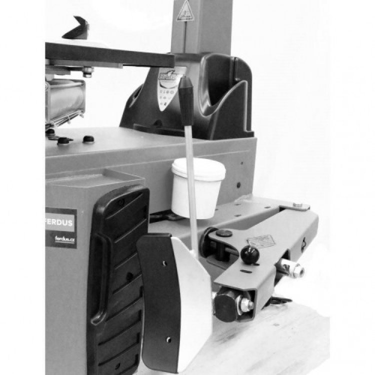 Стенд шиномонтажный (автомат) 11-26", пневматическое вспомогательное устройство на лапке, Модель LC889, арт. № LC889NS