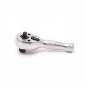 Трещотка реверсивная короткая двухсторонняя с накаткой 1/4"-3/8" (72зуб., L-100мм) Трещотка реверсивная короткая двухсторонняя с накаткой 1/4"-3/8" (72зуб., L-100мм)