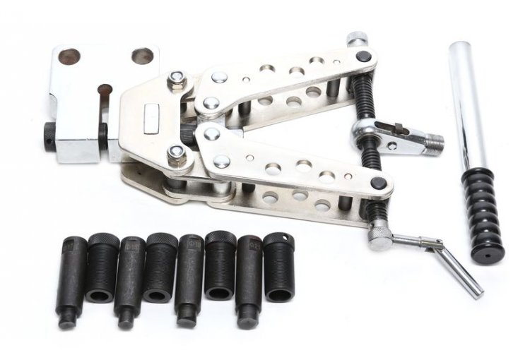 Дырокол механический(11, 13, 17, 19, 21мм- мягкая сталь), в кейсе Дырокол механический(11, 13, 17, 19, 21мм- мягкая сталь), в кейсе