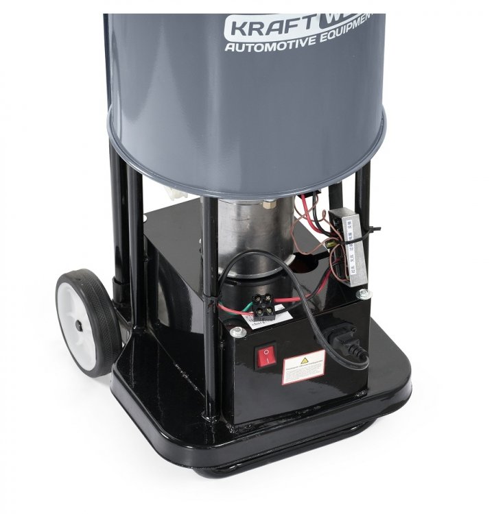 Нагнетатель солидола с электроприводом, 24В, 20 л. Нагнетатель солидола с электроприводом, 24В, 20 л.