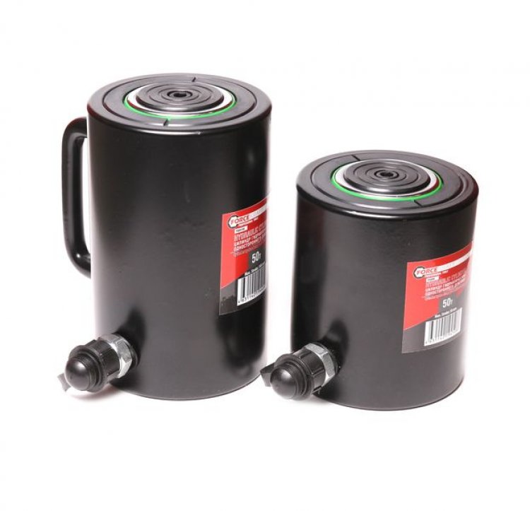 Цилиндр гидравлический 50т (ход штока-50мм, Ø штока-70мм,общий Ø-123мм, L-147мм, 700bar) Цилиндр гидравлический 50т (ход штока-50мм, Ø штока-70мм,общий Ø-123мм, L-147мм, 700bar)