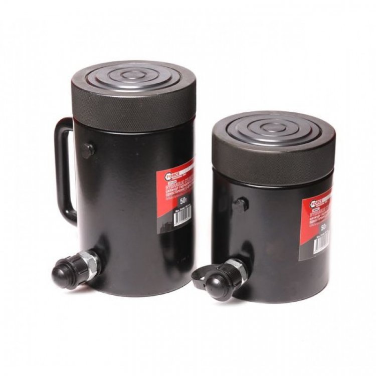 Цилиндр гидравлический с резьбовым штоком и гайкой для механической фиксации 50т (ход штока-50мм, Ø штока-95мм,общий Ø-123мм, L-164мм, 700bar) Цилиндр гидравлический с резьбовым штоком и гайкой для механической фиксации 50т (ход штока-50мм, Ø штока-95мм,общий Ø-123мм, L-164мм, 700bar)