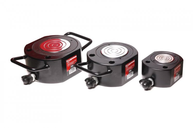 Цилиндр гидравлический низкопрофильный 50т (ход штока-16мм, Ø штока-70мм,общий Ø-148мм, L-72мм, 700bar) Цилиндр гидравлический низкопрофильный 50т (ход штока-16мм, Ø штока-70мм,общий Ø-148мм, L-72мм, 700bar)