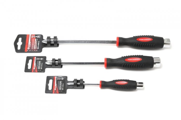 Отвертка крестовая силовая магнитная "Profi" S2 PH4.0х200мм, на пластиковом держателе Отвертка крестовая силовая магнитная "Profi" S2 PH4.0х200мм, на пластиковом держателе