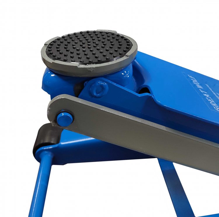 Домкрат подкатной низкопрофильный гидравлический 3т 75-500мм GW-3000 Домкрат подкатной низкопрофильный гидравлический 3т 75-500мм GW-3000