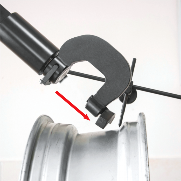 Фаворит-Престиж  (ДП17.000М СБ) Предназначен для правки особо сложных повреждений литых и кованых легкосплавных дисков, а также для правки «восьмерки» и спиц дисков от 10 до 26 дюймов включительно