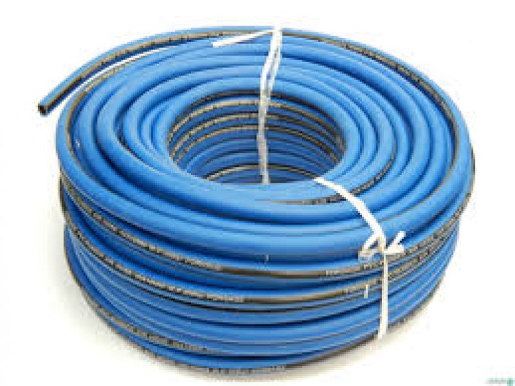 Шланг резиновый армированный 8*14мм*1 метр (для воздуха)(50м в катушке) Шланг резиновый армированный 8*14мм*1 метр (для воздуха)(50м в катушке)