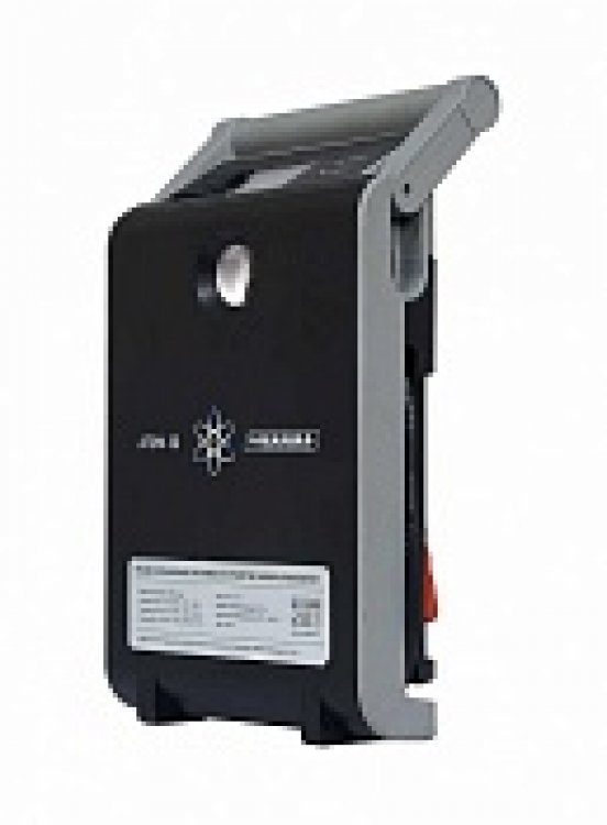 ATOM 30 пусковое устройство нового поколения 12/24В, 30000мАч, 111Вт*ч, 600/1200А