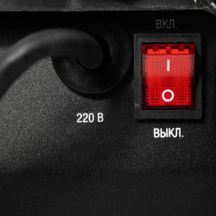 Сварочный аппарат Varteg 250 - Работает от 140В. Горячий старт, форсаж дуги, антизалипание. MMA, розетки 25 мм2, напряжение питания: 220В±15%, Диапазон сварочного тока: 20-250А, ПВ: 60%, ремень для переноски, комплектация: кабели 1,2 м, электрододерж