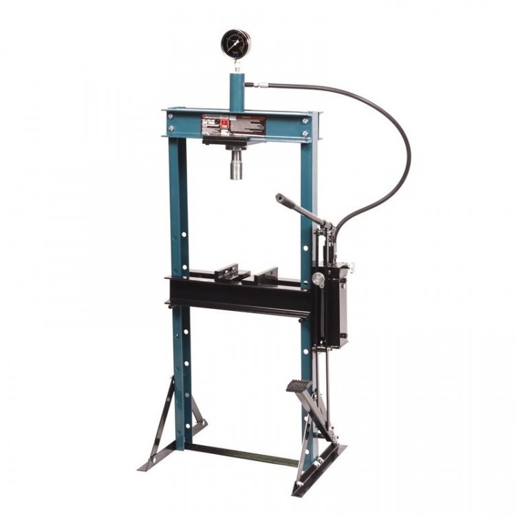 Пресс гидравлический с манометром напольный 12т, (раб. высота: 30-948мм, раб. ширина: 590мм, ход штока:154мм) Пресс гидравлический с манометром напольный 12т, (раб. высота: 30-948мм, раб. ширина: 590мм, ход штока:154мм)