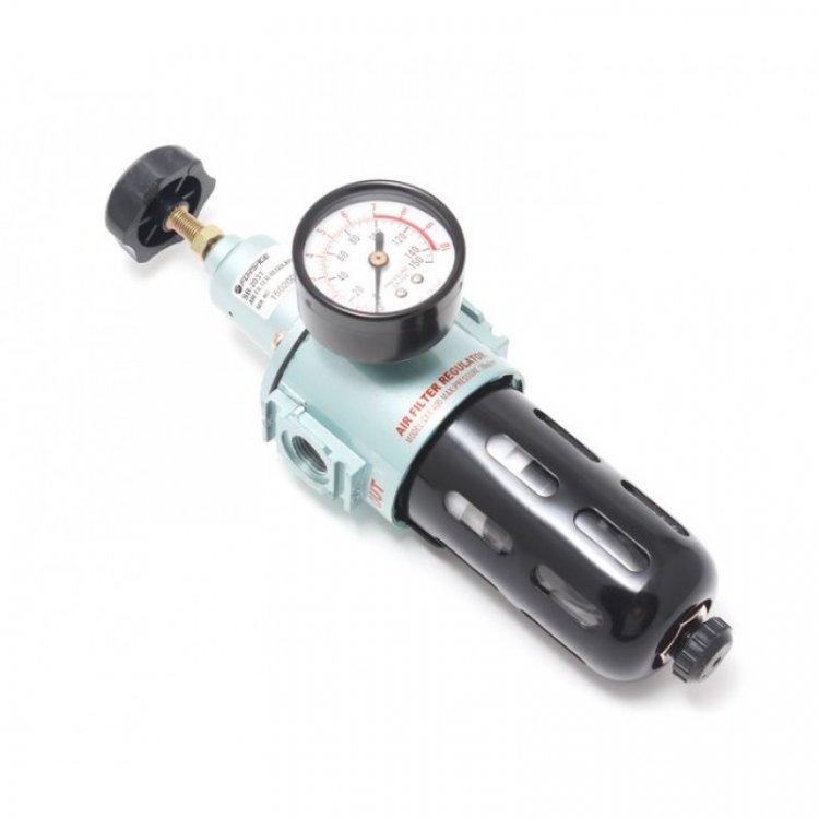 Фильтр тонкой очистки 5Мк с регулятором и манометром для пневмосистем 1/4" Фильтр тонкой очистки 5Мк с регулятором и манометром для пневмосистем 1/4"