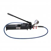 Насос гидравлический ручной с манометром(давление 20-700bar, объем масла-2.5л, длина-550мм, ширина-130мм, высота-140мм)