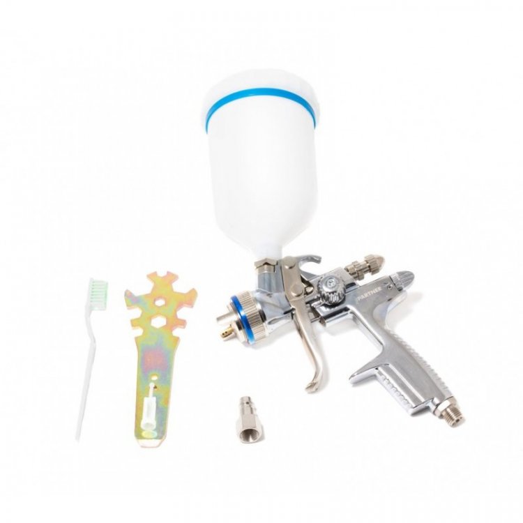 Краскораспылитель с верхним пластиковым бачком (600мл, 1.4мм, 2.0bar, 170-284 л/мин, присоед. резьба 1/4"+штуцер) Краскораспылитель с верхним пластиковым бачком (600мл, 1.4мм, 2.0bar, 170-284 л/мин, присоед. резьба 1/4"+штуцер)