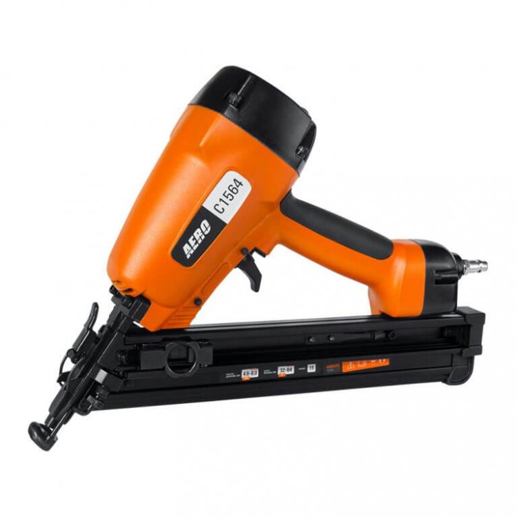 Пневматический гвоздезабивной пистолет AERO C1564 - Рабочее давление, бар - 4,8-8,0  Объем магазина, к-во гвоздей - 106  Тип магазина - линейный Функции - предохранитель, регулировка глубины (арт. 6523)