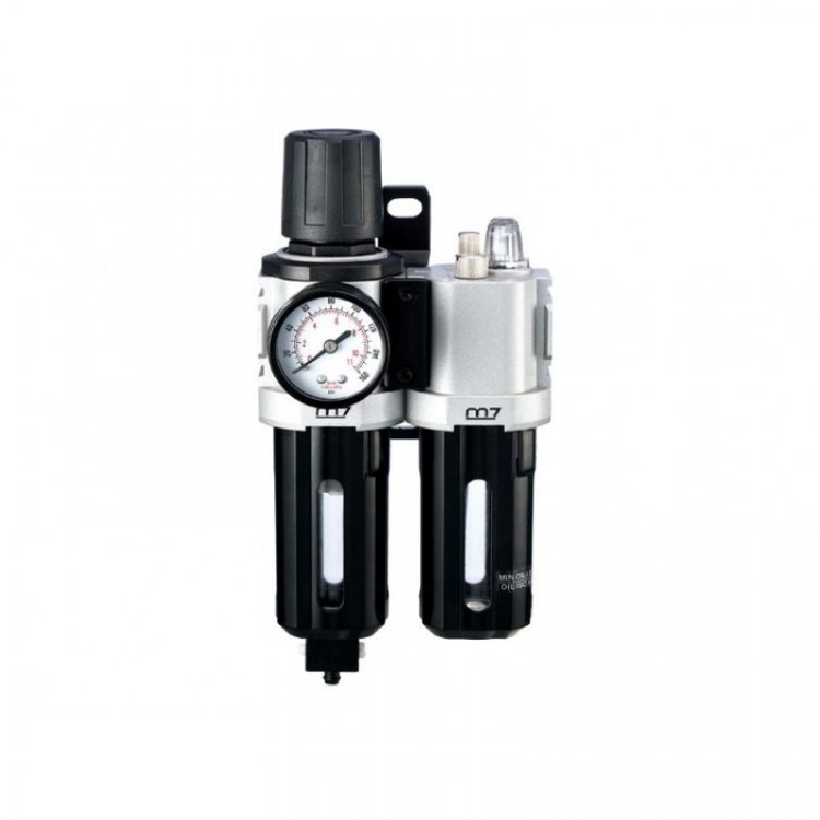 Блок подготовки воздуха (фильтр тонкой очистки+ регулятор + маслодобавитель) 3/8" Пропускная способность 1100 л/мин Блок подготовки воздуха (фильтр тонкой очистки+ регулятор + маслодобавитель) 3/8" Пропускная способность 1100 л/мин