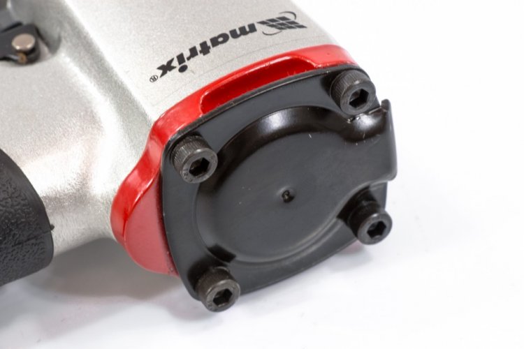 Нейлер пневматический для гвоздей от 10 до 32 мм// Matrix