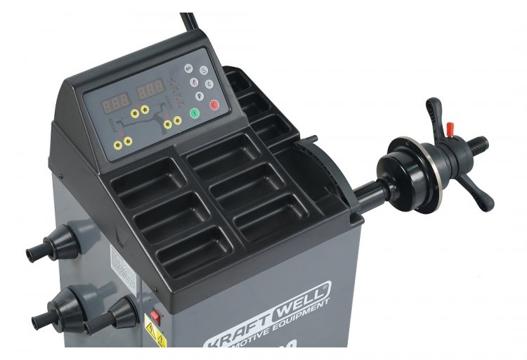 Балансировочный станок с ручным вводом параметров, лазер KraftWell арт. PRIMA Балансировочный станок с ручным вводом параметров, лазер KraftWell арт. PRIMA