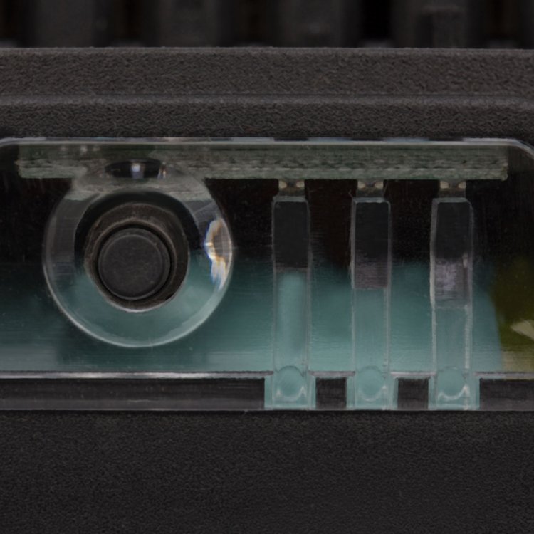 Батарея аккумуляторная IB-18-4.0, Li-Ion, 18 В, 4,0 Ач // Denzel