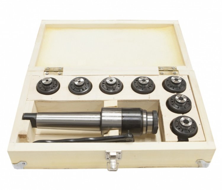 Патрон резьбонарезной МТ-4 с лапкой и набором цанг М12 ( комплект-7шт) Патрон резьбонарезной МТ-4 с лапкой и набором цанг М12 ( комплект-7шт)