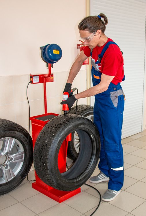 ПШ-12  (ПШ12.000.000 Сб) Шиповальный пистолет "ПШ-12" (для установки ремонтного шипа Ø12 мм)