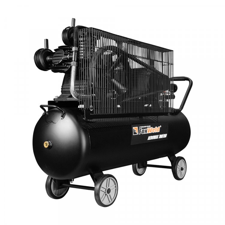 Масляный ременной компрессор AEROMAX 700/150  - Компрессор AEROMAX 700/150 – масляный ременной компрессор с ресивером 150л. Производительность 700 литров в минуту позволяет подключать оборудование с большим расходом воздуха (плазменную резку, пневмои