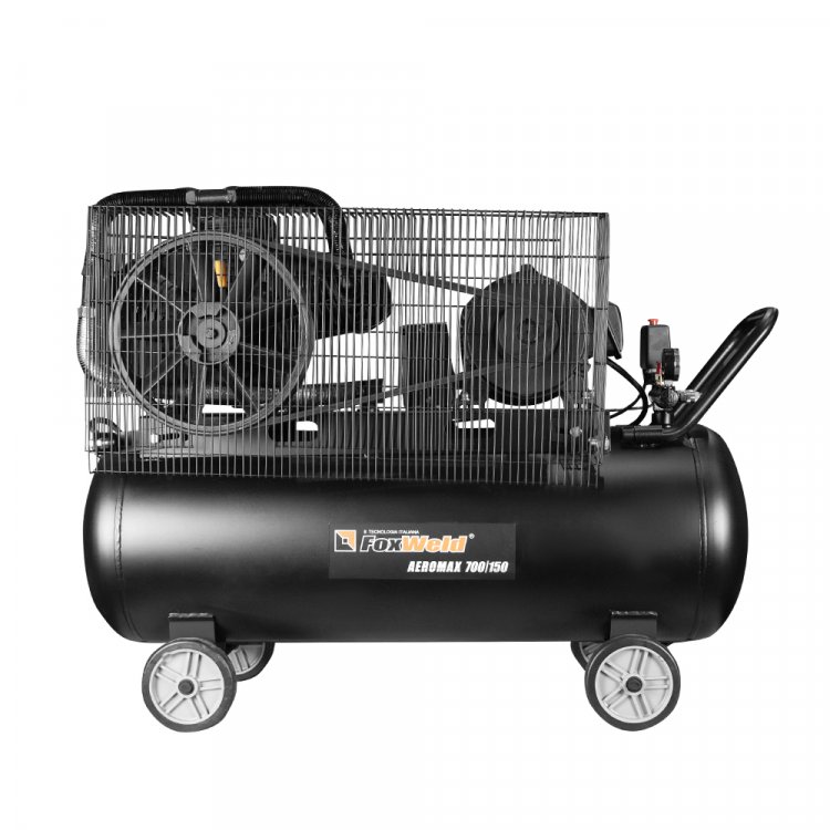 Масляный ременной компрессор AEROMAX 700/150  - Компрессор AEROMAX 700/150 – масляный ременной компрессор с ресивером 150л. Производительность 700 литров в минуту позволяет подключать оборудование с большим расходом воздуха (плазменную резку, пневмои
