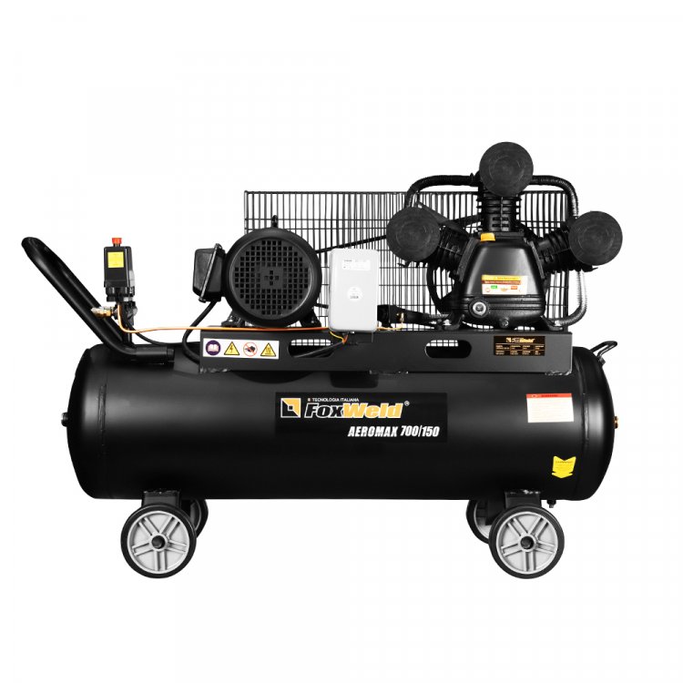 Масляный ременной компрессор AEROMAX 700/150  - Компрессор AEROMAX 700/150 – масляный ременной компрессор с ресивером 150л. Производительность 700 литров в минуту позволяет подключать оборудование с большим расходом воздуха (плазменную резку, пневмои
