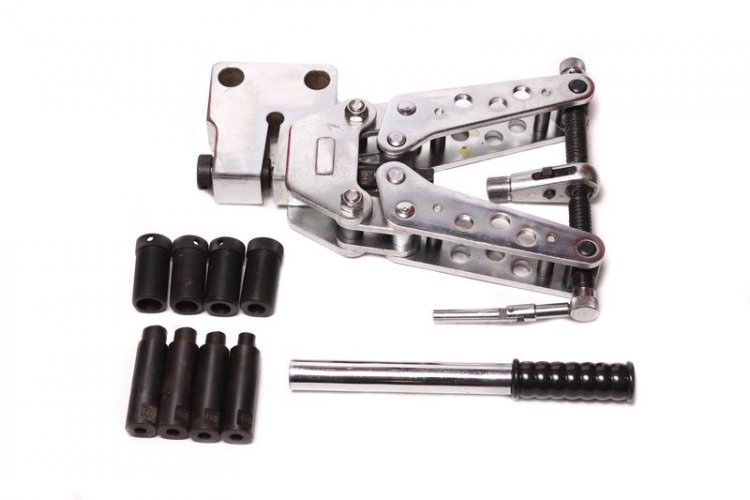 Дырокол механический(11, 13, 17, 19, 21мм- мягкая сталь), в кейсе Дырокол механический(11, 13, 17, 19, 21мм- мягкая сталь), в кейсе