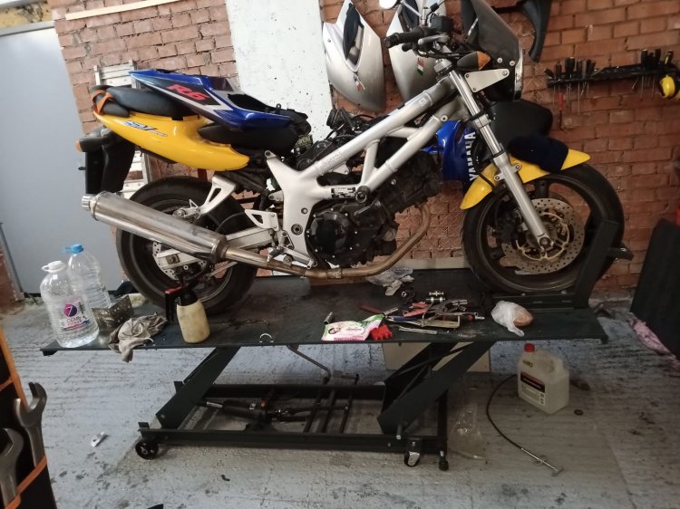 Подъемник гидравлический для мотоциклов г/п 450 кг, модель T61008, арт. HL-0.54 HZ Подъемник гидравлический для мотоциклов г/п 450 кг, модель T61008, арт. HL-0.54 HZ