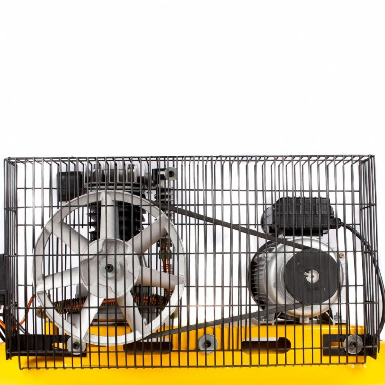 Компрессор воздушный рем. привод BCI2300/100, 2,3 кВт, 100 литров, 400 л/мин// Denzel Компрессор воздушный рем. привод BCI2300/100, 2,3 кВт, 100 литров, 400 л/мин// Denzel